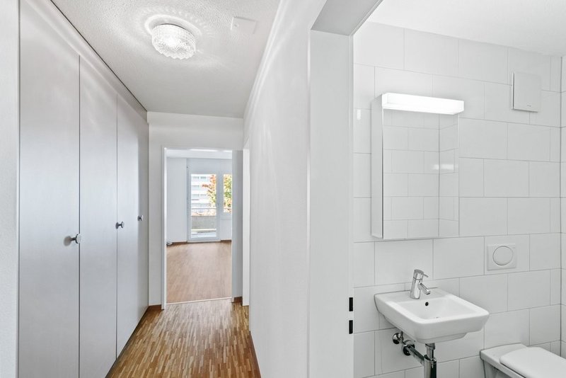 Korridor mit Einbauschränken