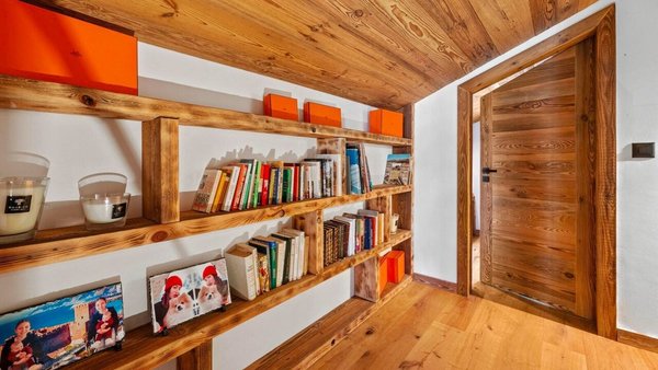 Bibliothèque / Library / Biblioteca