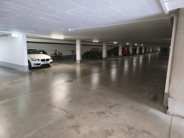 Garageneinfahrt Fahrbreite 7.50m