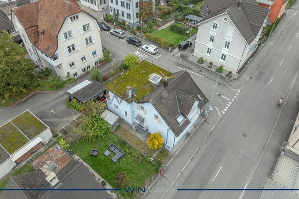 sonniger Terrassenbereich