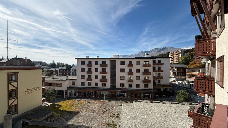 Vue extérieure Ouest depuis le balcon / West view from balcony / Vista a ovest dal balcone