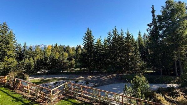 Vue depuis le balcon Sud / View from the south balcony / Vista dal balcone sud