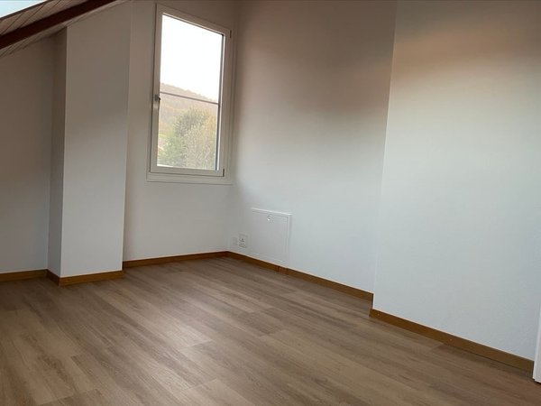 Zimmer OG rechte Seite links