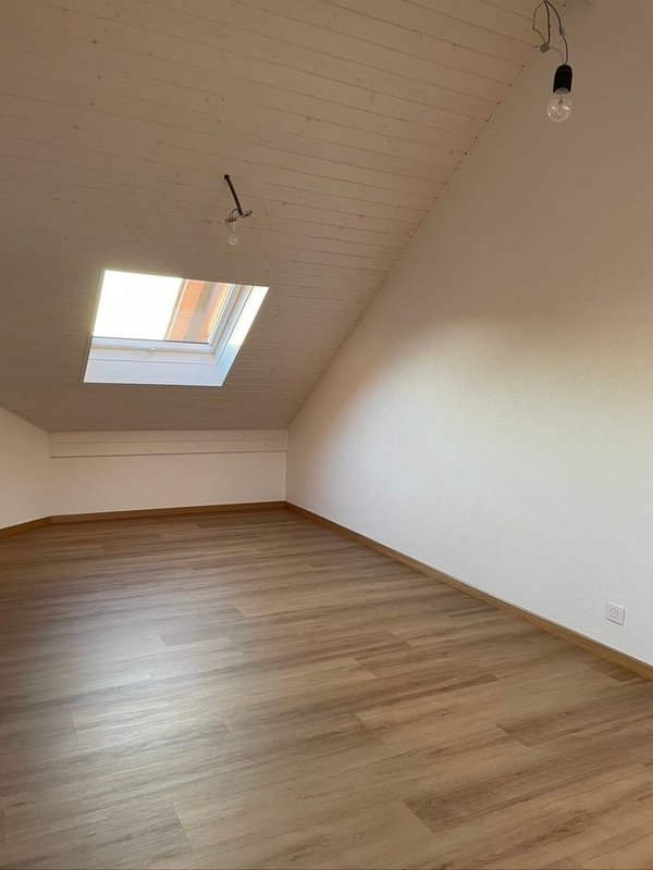 Zimmer OG linke Seite