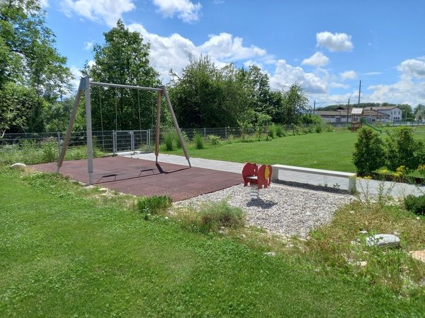 BE-4512-Spielplatz.jpg