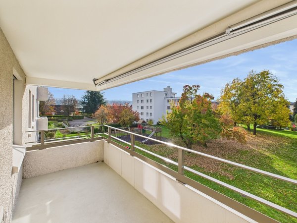 Balkon mit Sicht ins Grüne