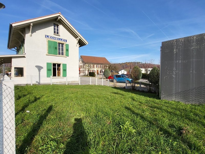 10364-100-1007- 13- Jardin.jpg