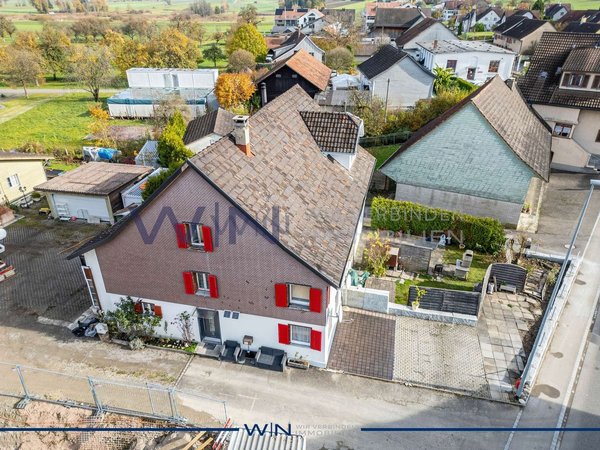 Zweifamilienhaus im Überblick