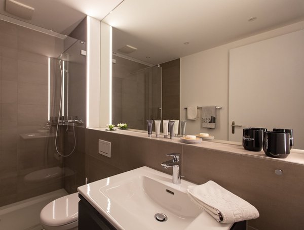 Badezimmer / Bathroom