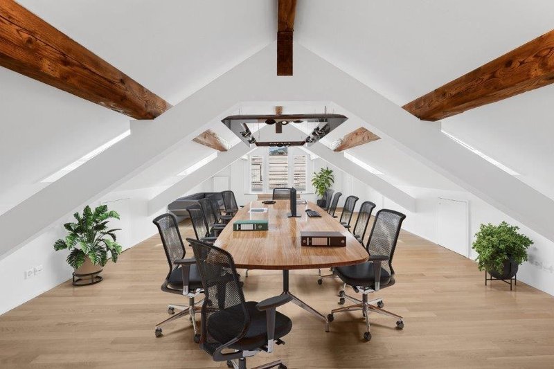 Dachgeschoss - grosses Sitzungszimmer
