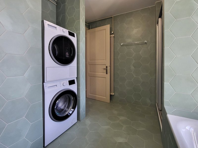 10364-100-1007- 11-Salle de bains 3.jpg