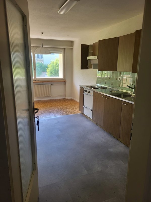 Küche mit Essbereich