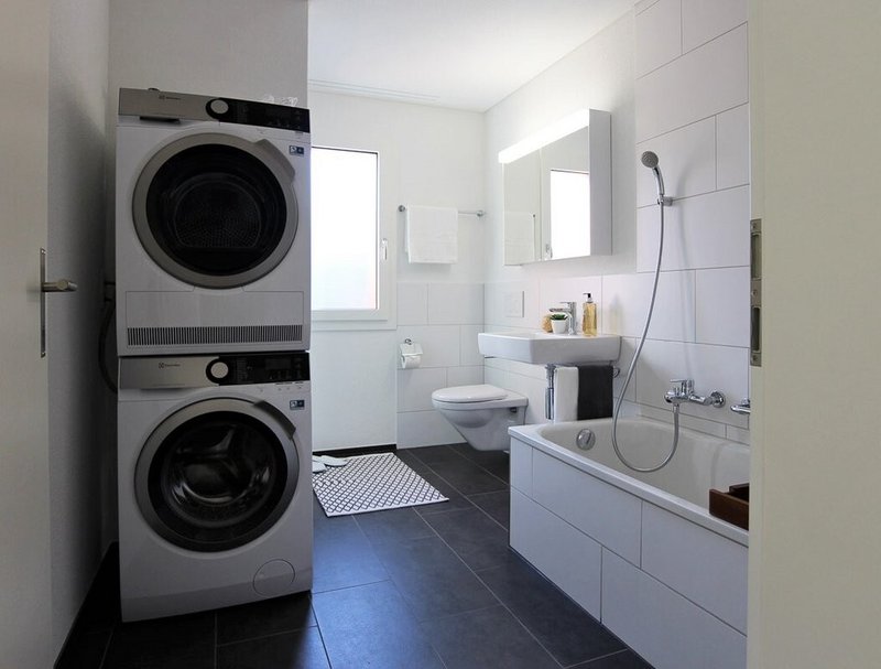 Badezimmer mit Waschturm