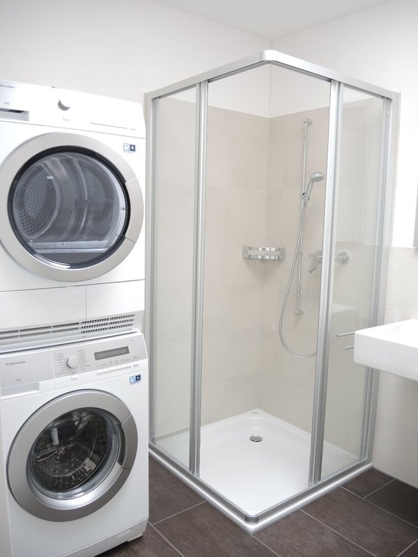 Waschmaschine_Tumbler_Dusche.png