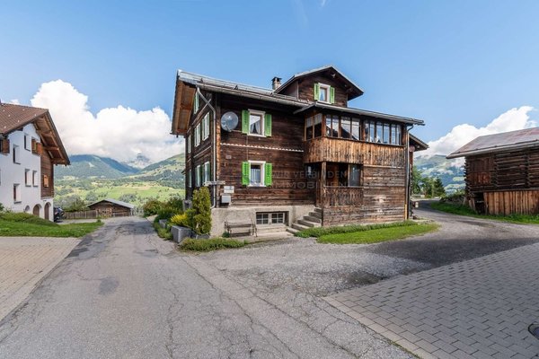 Hundertjährige Geschichte