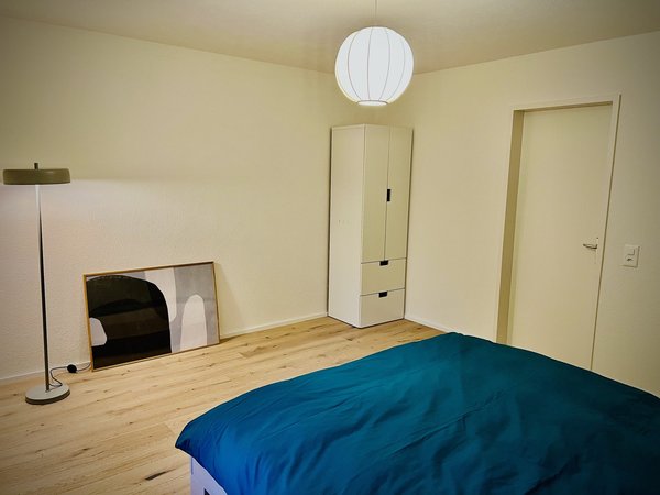 2. Schlafzimmer (mit Bodenheizung)