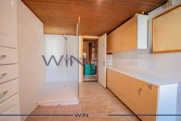 Stauraum mit Duschkomfort