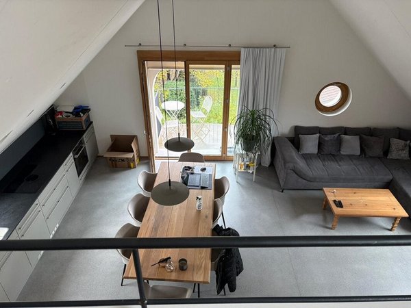 Wohn-, Essraum und Kueche