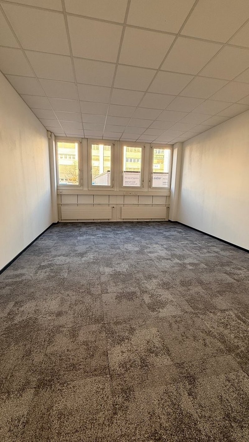Büroraum Mieter 3.jpg