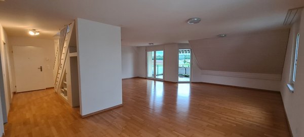 Wohnzimmer / Korridor