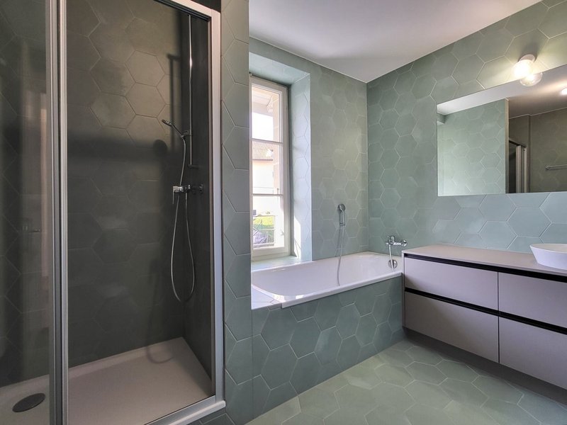 10364-100-1007- 10-Salle de bains 2.jpg