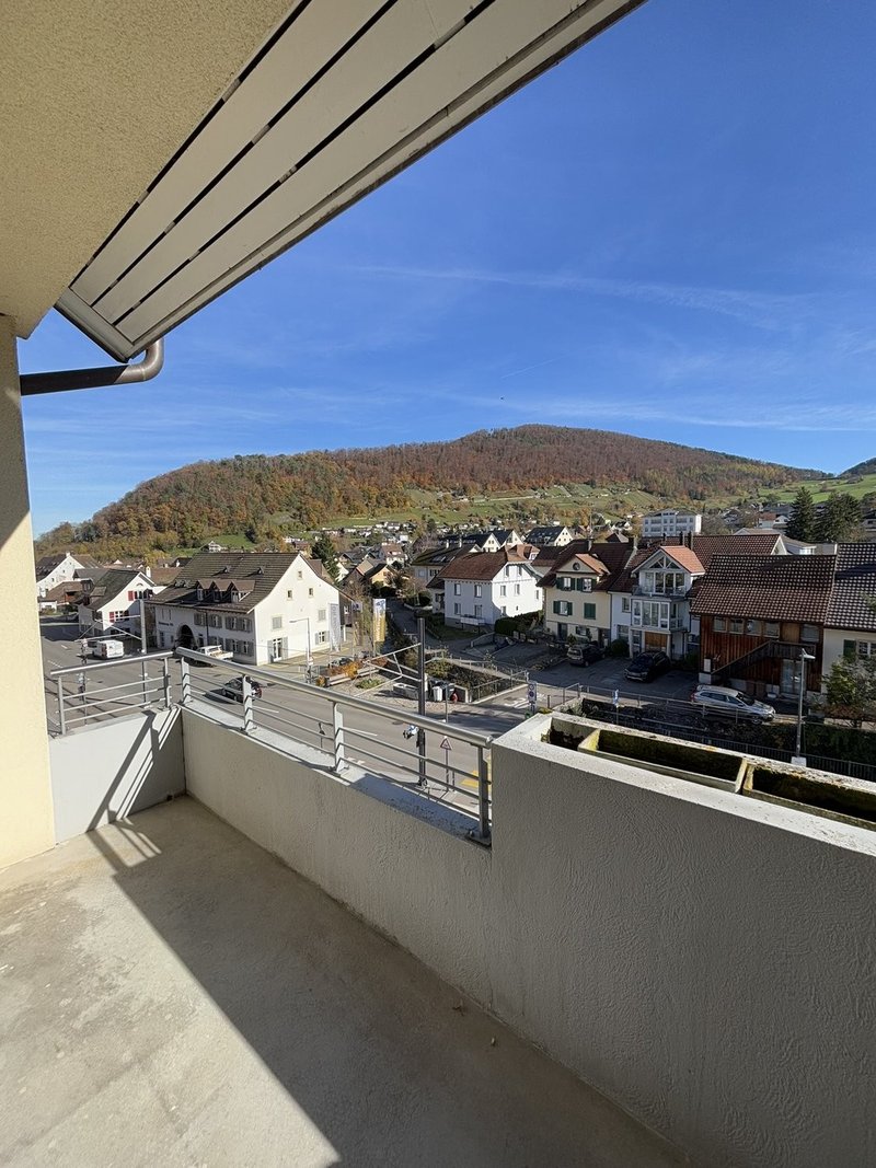 03.2 Balkon bei Wohnzimmer