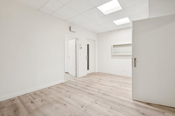Büro Untergeschoss mit Liftanlage