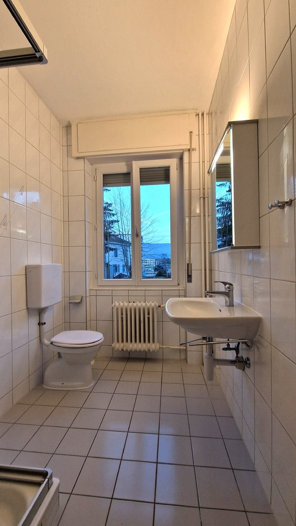 Badezimmer mit Dusche