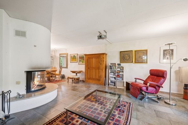 Wohnbereich mit Cheminée