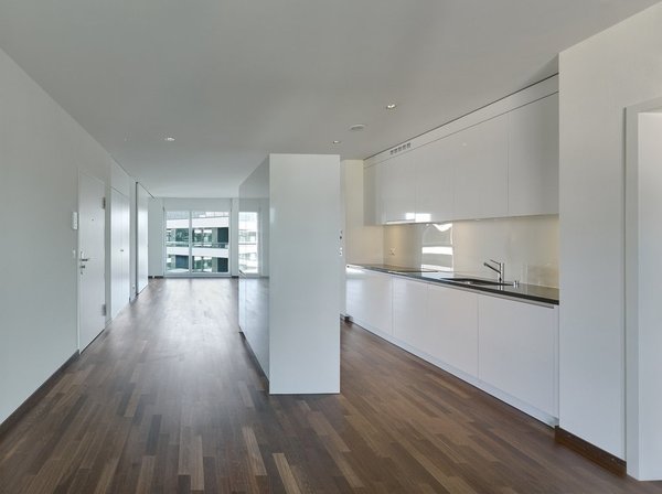 Küche und Wohn- und Esszimmer