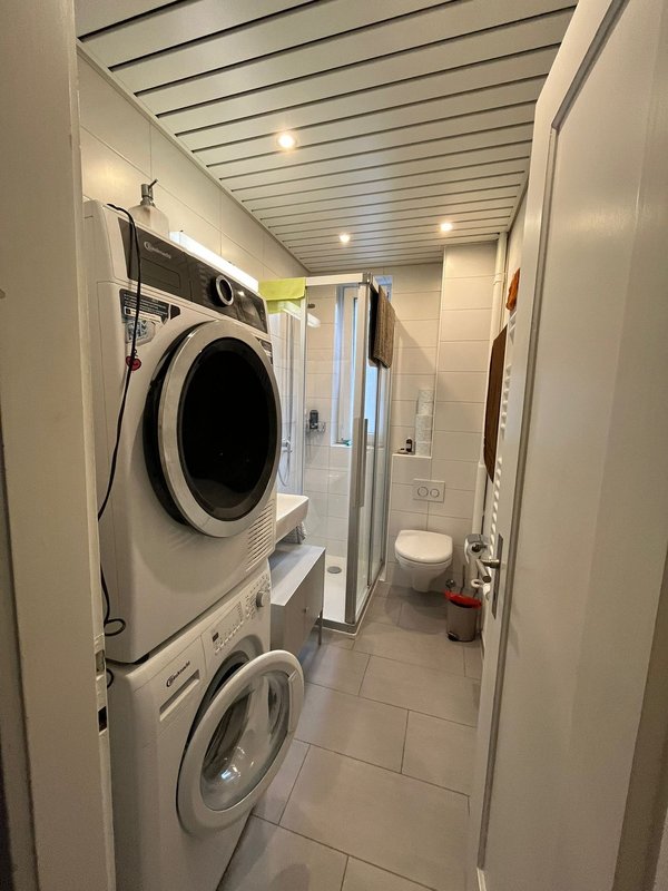 Badezimmer (inkl. Waschturm)