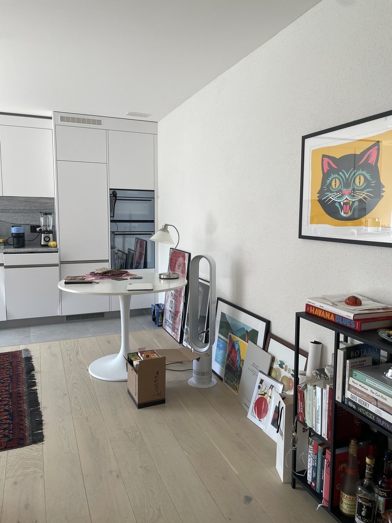 Kitchen Area / Table