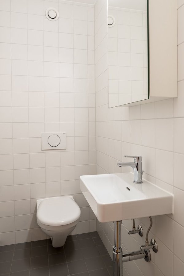 Nasszelle mit sep. WC - Musterfoto