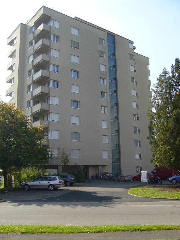 Aussenansicht, Seite Eingang