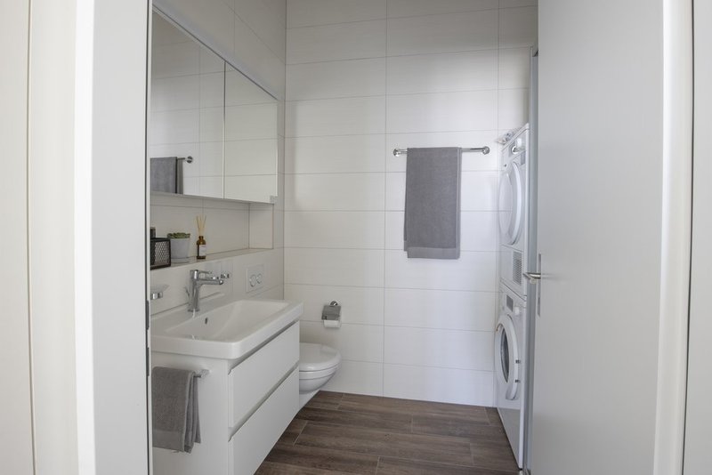 Badezimmer mit eigenem Waschturm