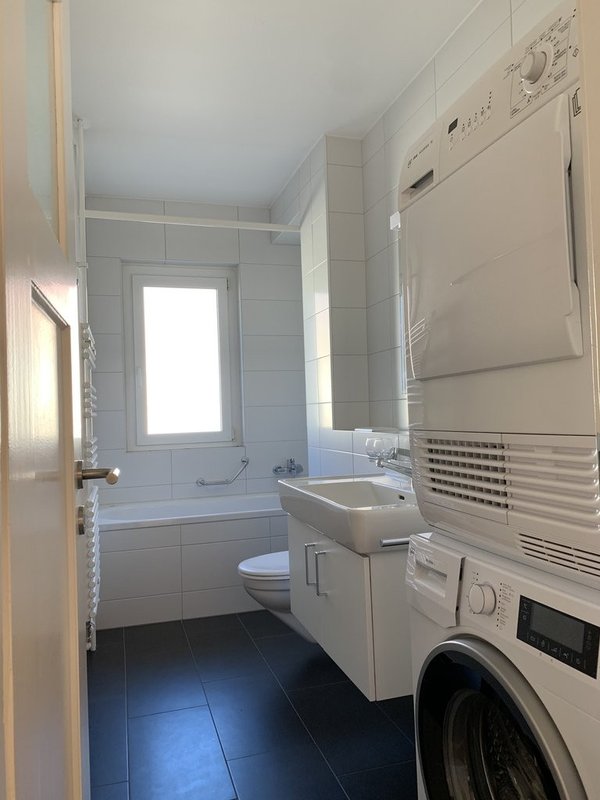Bad mit Waschturm