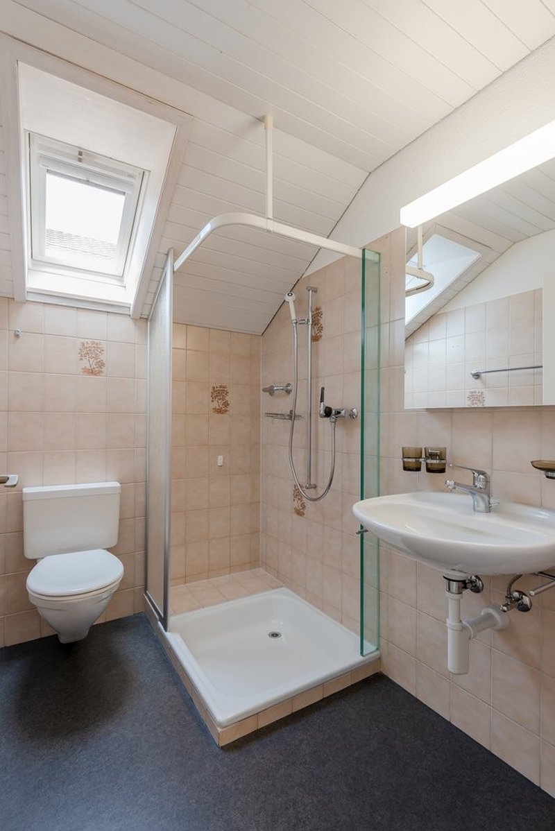 Nasszelle Dusche/WC - Musterfoto