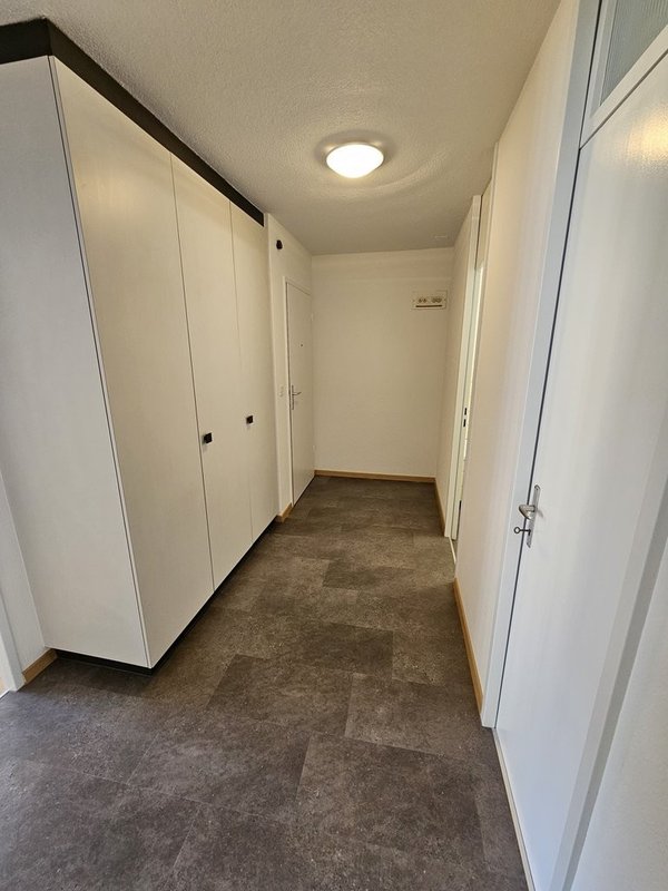 Korridor mit Einbauschrank