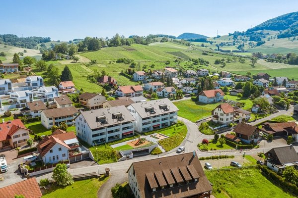 Mitteldorfstrasse518-519-Oeschgen_DJI_0027-HDR.jpg