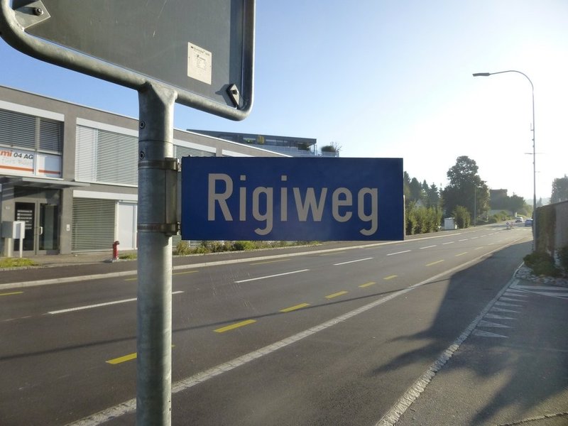 Oftringen_Rigiweg_Zuerichstrasse_1.JPG