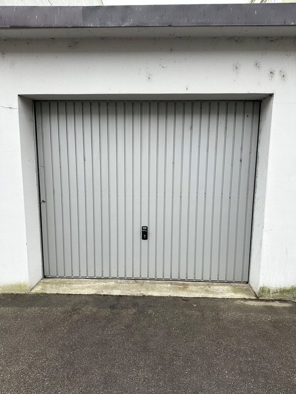 Garage_aussen.jpg