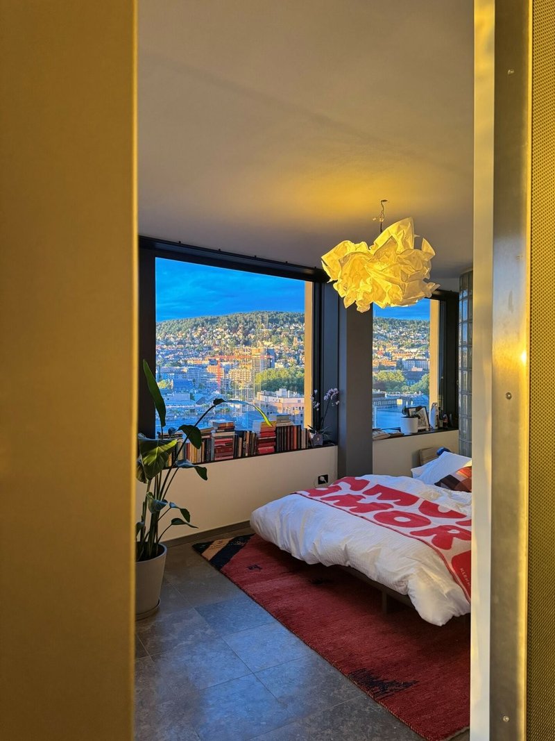 01_Grosses Schlafzimmer.jpg