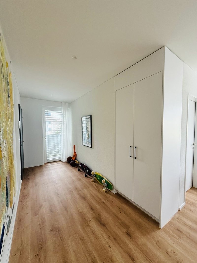 Die möblierten Fotos zeigen die Wohnung im Zustand des früheren Mieters. Vermietung erfolgt unmöbliert