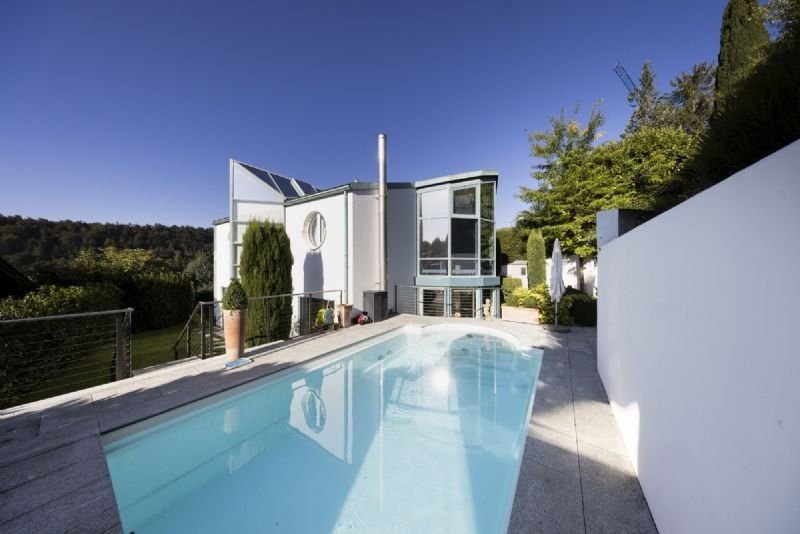 Aussenbereich mit Pool