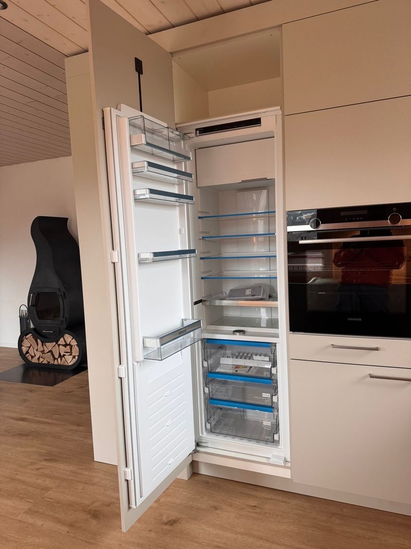 Grosser Kühlschrank