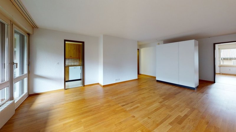 35-Zimmerwohnung-2-OG-links-Unfurnished.jpg