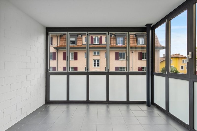 verglaster Balkon - Musterfoto