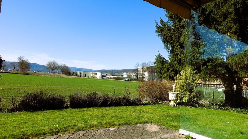 Sitzplatz mit unverbaubarer Aussicht