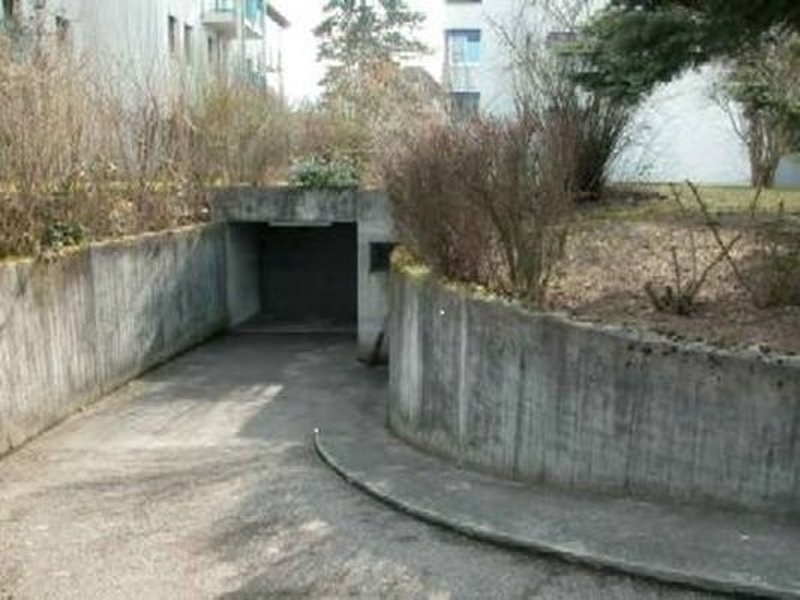 Einfahrt Einstellhalle