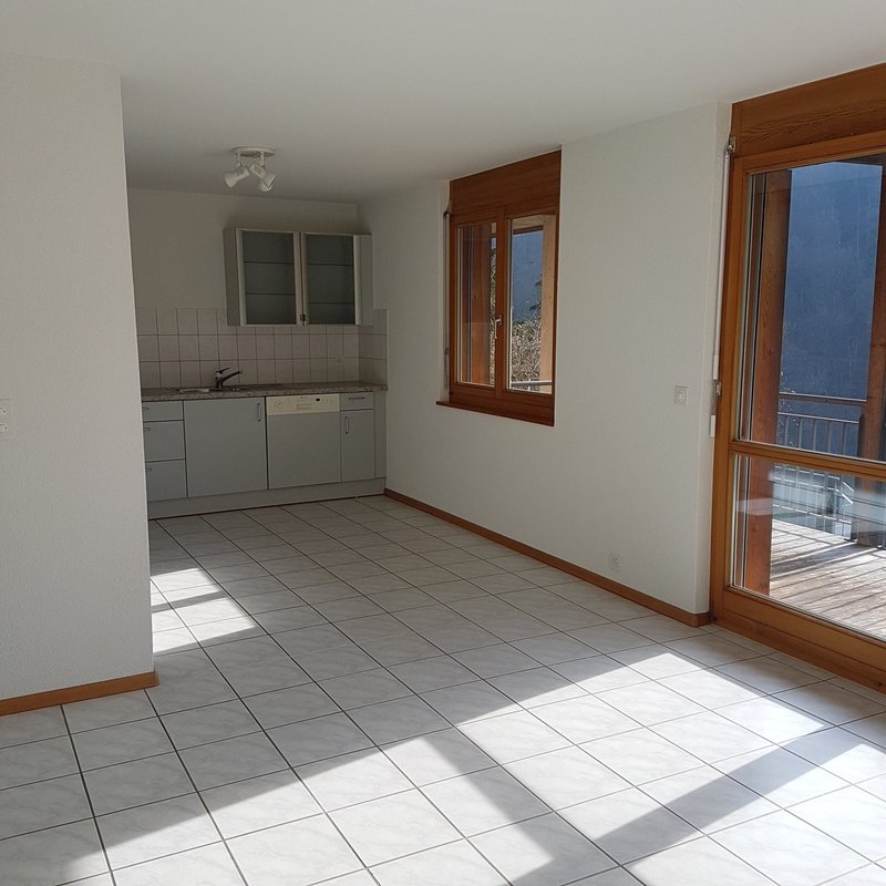 Fotos sind Musterfotos von einer gleichen Wohnung